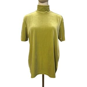 Very cute vintage Gap chartreuse Velvet Short Sleeve Top